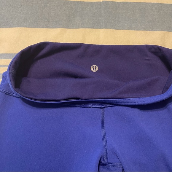 Lululemon Wunder Under Crop Reversible Blue size 6 - Picture 5 of 11
